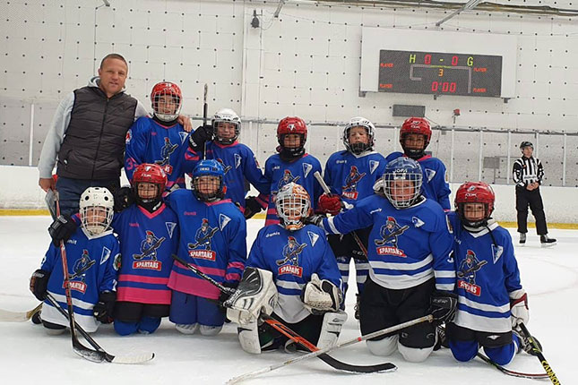 Hokej: Mlađe selekcije Spartaka započele nastupe na ledu