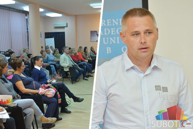 Održana tribina o bezbednosti dece