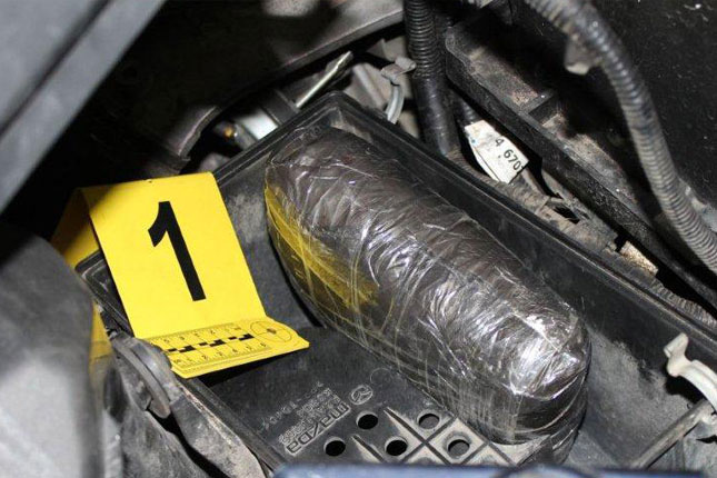 Zaplenjeno više od kilogram kokaina, uhapšene dve osobe