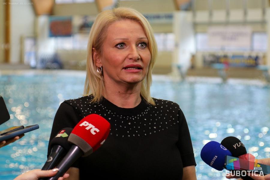 SRC „Prozivka“ ugradio hidrauličnu stolicu za osobe sa invaliditetom za veliki bazen