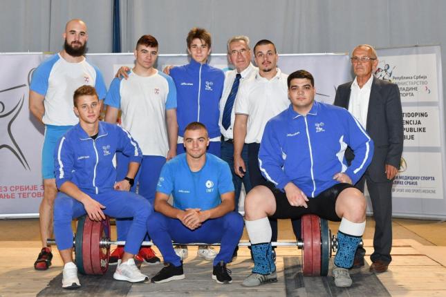 Dizanje tegova: Na Prvenstvu Vojvodine Spartak ekipno drugi