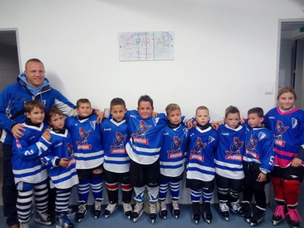 Mladi hokejaši Spartaka otvorili sezonu