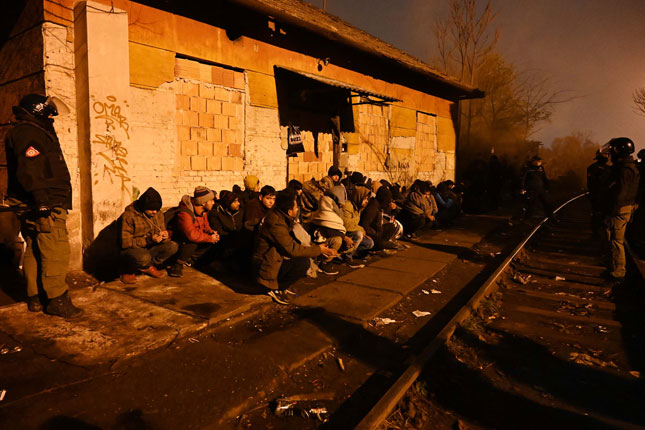 Pastor: Migranti unose nemir stanovništvu, staviti bezbednost građana na prvo mesto