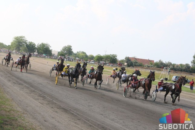 Održan drugi kasački dan na Hipodromu u Subotici