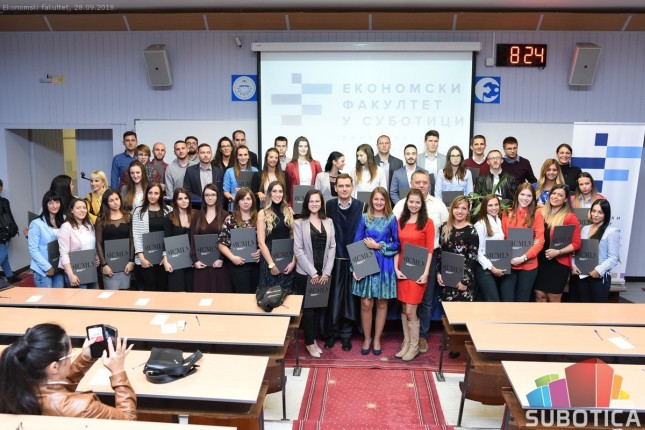 Uručene diplome studentima Ekonomskog fakulteta