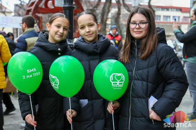 "Nema odustajanja!" - poručuju roditelji na Svetski dan dece obolele od raka