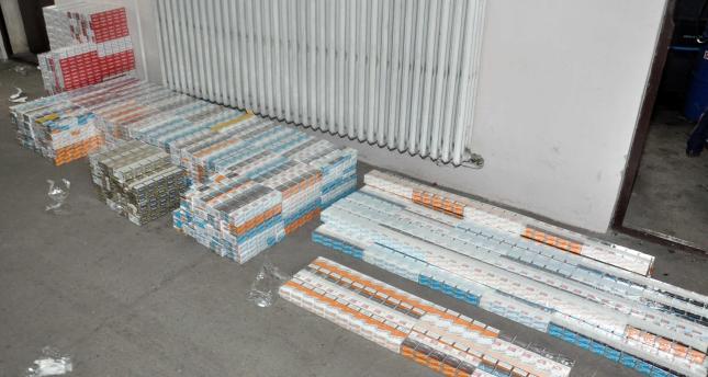 Uhapšeni carinici zbog primanja mita, sprečeno krijumčarenje veće količine cigareta