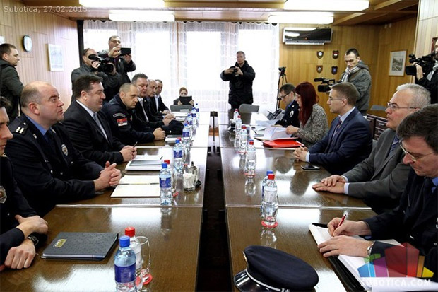 Stefanović: Broj krivičnih dela u opadanju, za Miličinim ubicom se i dalje traga