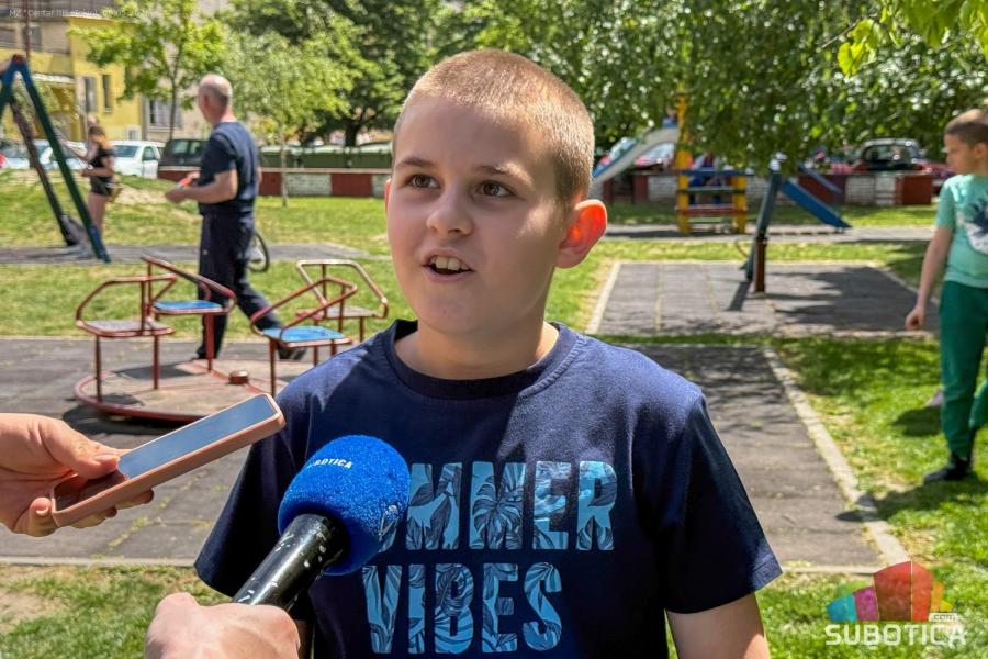 Đaci OŠ "Ivan Goran Kovačić" uredili igralište u naselju Tokio
