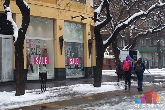 Subotičani (za)obilaze sniženja