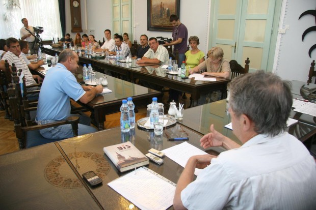 Osam miliona dinara za rad poljoprivrednih organizacija