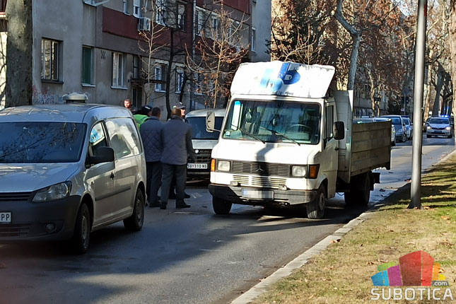 Kamionom usmrtio biciklistkinju na Radijalcu