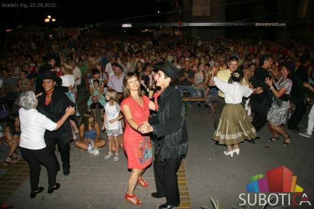 Svečano otvoren Interetno 2012