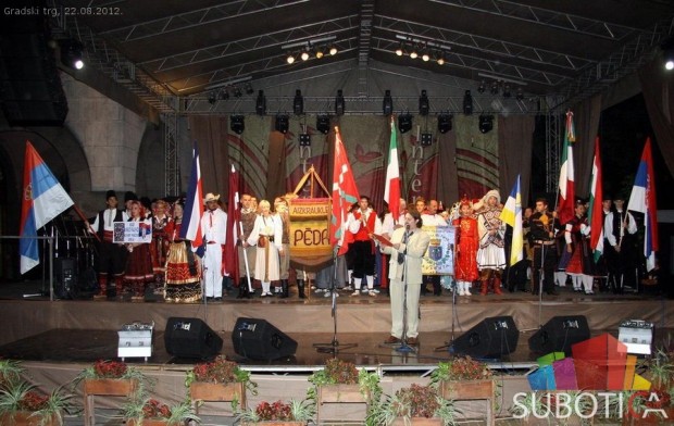 Svečano otvoren Interetno 2012