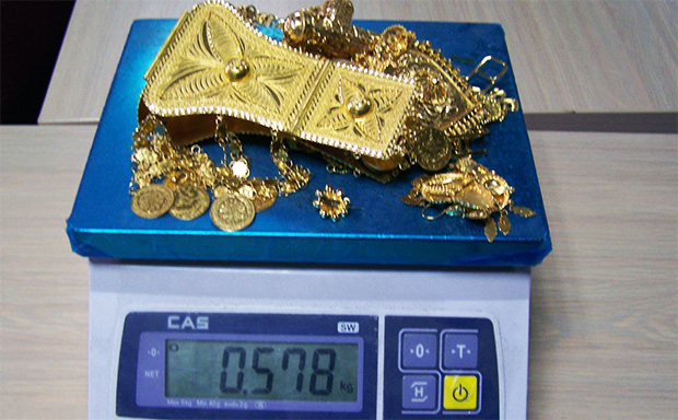 Sprečeno krijumčarenje zlata i dijamanata