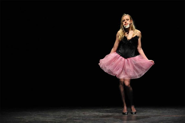 Marta Bereš pobednica 38. Festivala monodrame i pantomime