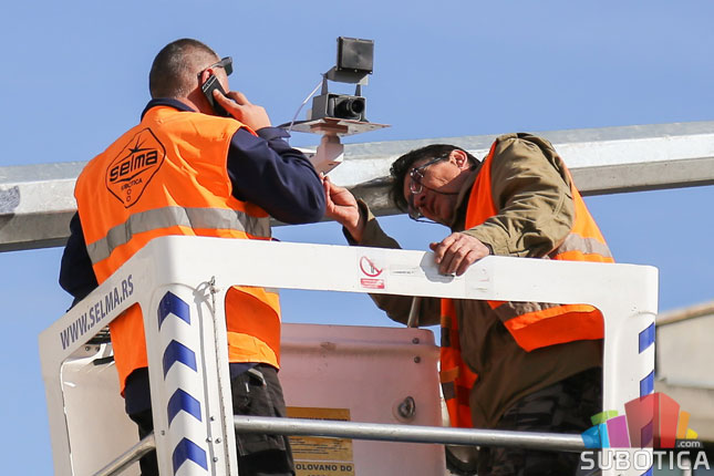 Kamere u Subotici ne sankcionišu brzinu kretanja vozila, samo crveno svetlo