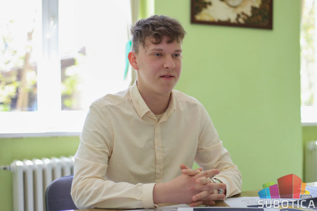 Oni dolaze: Filip Adamov, maturant Tehničke škole "Ivan Sarić"