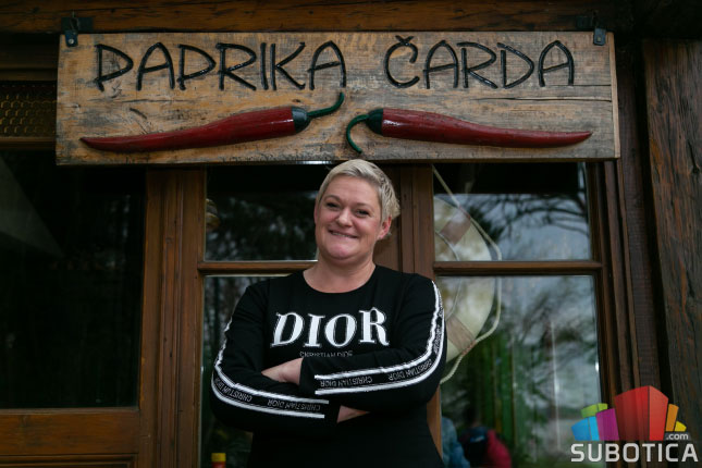 SUgrađani: Jasna Vojnić Hajduk - "Ne možeš samo da izneseš hranu i kažeš - izvolite, prijatno!"