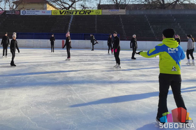 Putovanje na klizaljkama kroz čarobni svet Oza u nedelju na Gradskom klizalištu