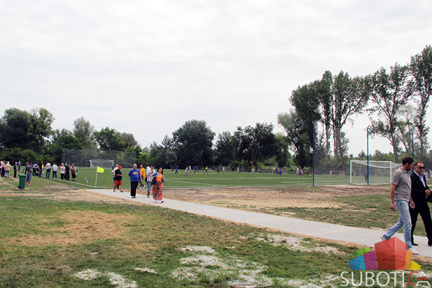 Svečano otvoren pomoćni teren sa veštačkom travom na Gradskom stadionu