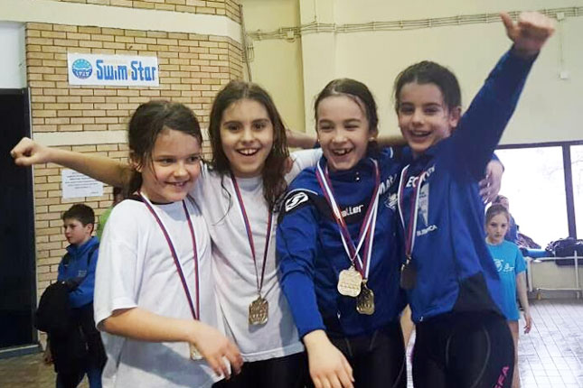 Plivači Spartak-Prozivke najuspešniji na međunarodnom mitingu u Bečeju