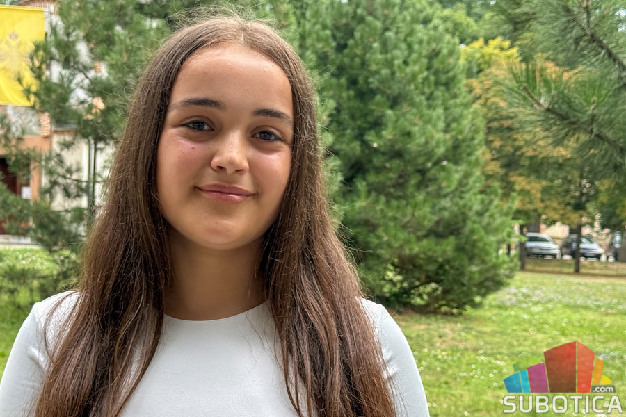 Oni dolaze: Lena Tomić, OŠ “Vuk Karadžić”