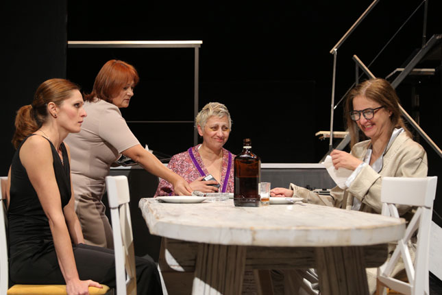 Premijera predstave "Avgust u okrugu Osejdž" večeras u Narodnom pozorištu