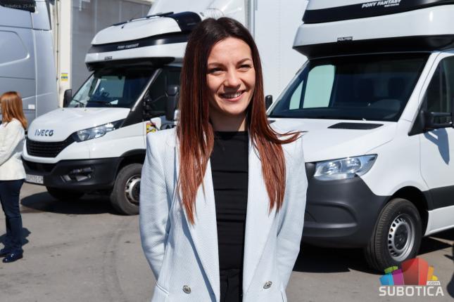 "Dan devojčica" u Adam špedu - osnaživanje učenica za ostvarivanje ličnih i profesionalnih ciljeva