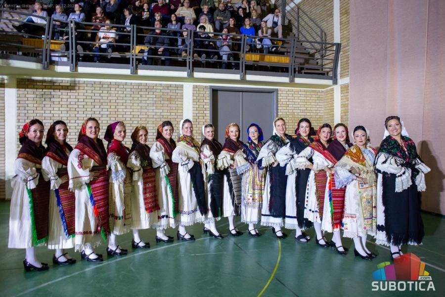 KUDŽ „Bratstvo“ proslavilo 80 godina igre, pesme i tradicije