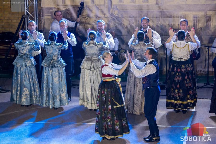 KUDŽ „Bratstvo“ proslavilo 80 godina igre, pesme i tradicije