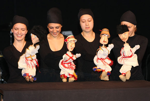 Konferencije i izložbe posvećene subotičkom  Međunarodnom festivalu pozorišta za decu