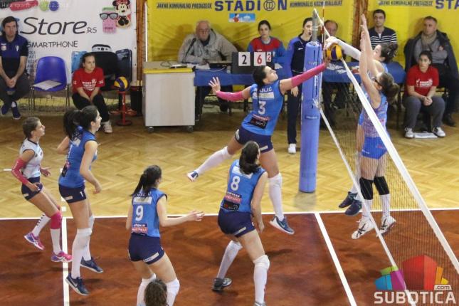 Odbojka (Ž): Spartak poražen od Jedinstva (0:3)