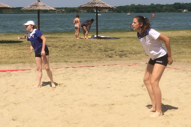 Održan prvi turnir odbojke na pesku za devojčice osnovnoškolskog uzrasta