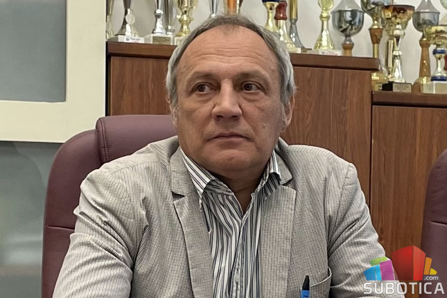 Duh novogodišnjih i božićnih praznika stiže u grad - rasveta će zasijati 4. decembra