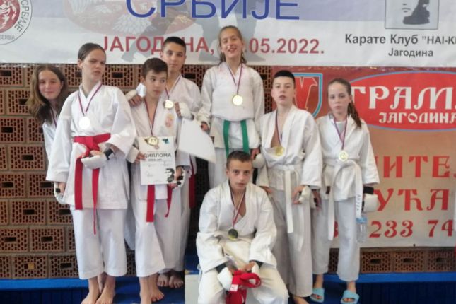 Karate: "Spartak-Enpi" ekipni prvak Srbije, Grbić osvojio 4 zlatne medalje