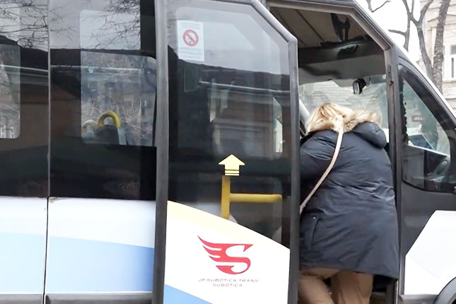 Gradski i prigradski prevoz besplatno koristi više od 7.000 starijih od 65 godina