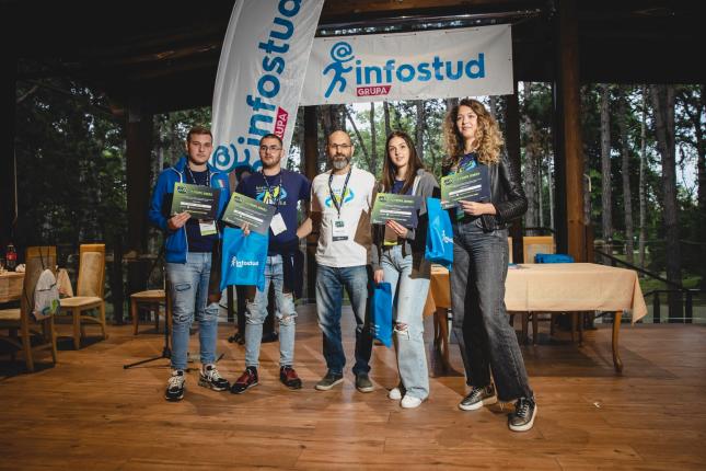 Ekipe "Alaska" i "Bash" pobednici "BizKod 5" takmičenja