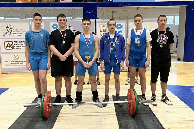 Dizanje tegova: Spartak ekipni prvak Vojvodine u dve uzrasne kategorije