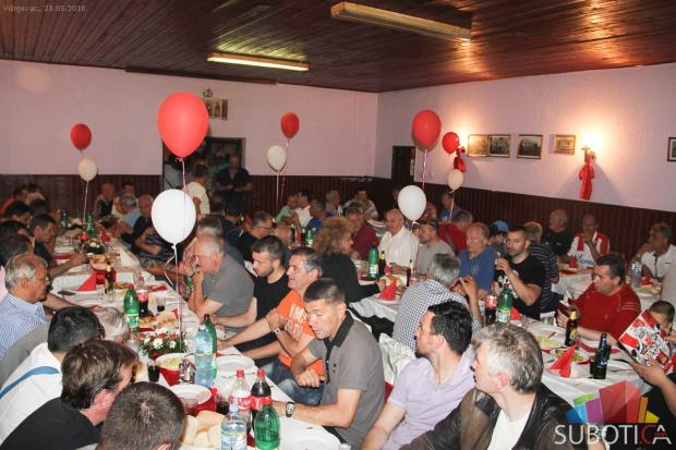 Veterani Udarnika ugostili legende Crvene zvezde u Višnjevcu