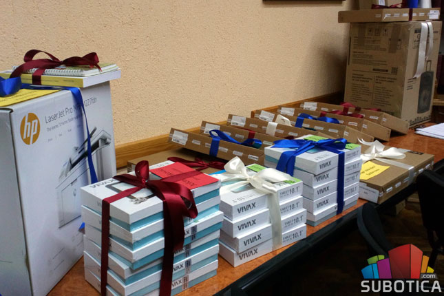 Vredna donacija za kvalitetniju nastavu na hrvatskom jeziku