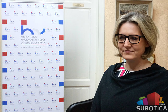 Vredna donacija za kvalitetniju nastavu na hrvatskom jeziku