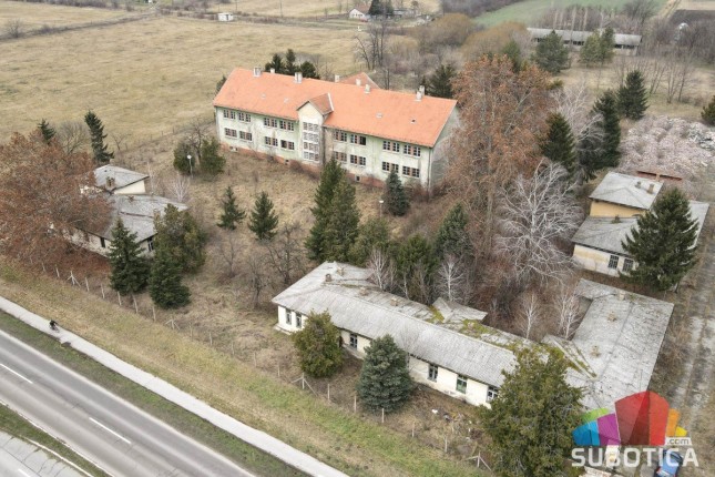 Centralno groblje na prostoru vojnih poligona iza Druge kasarne