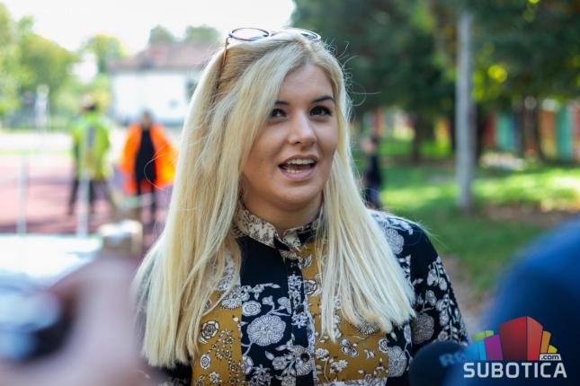 Edukacija i saobraćajni poligon za prvačiće - najmlađi učili o bezbednom učestvovanju u saobraćaju