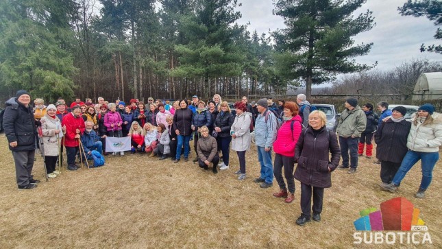 Bračni par Radulović predvodi  „Šetnju zdravlja“