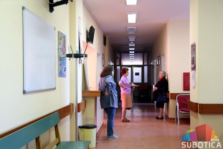 U nedelju obavljeno više od 600 besplatnih zdravstvenih pregleda