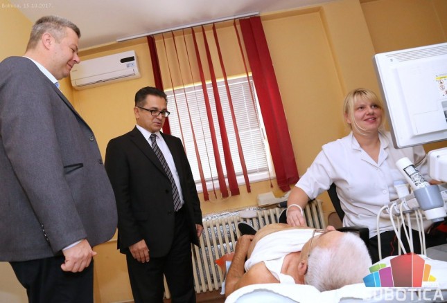 U nedelju obavljeno više od 600 besplatnih zdravstvenih pregleda