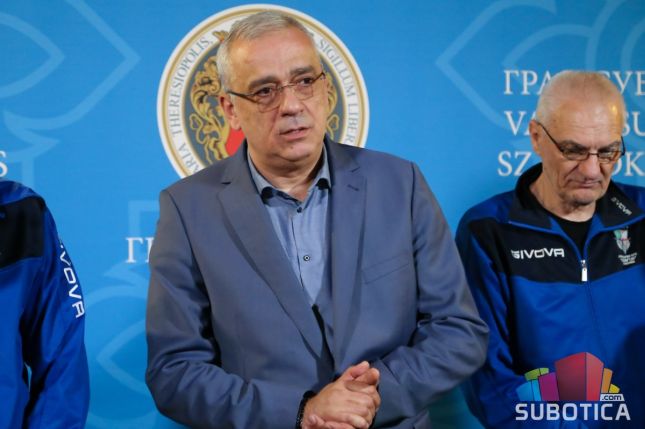 Gradonačelnik Bakić primio predstavnike Streljačkog kluba "Spartak" povodom nedavnog uspeha na Prvenstvu Srbije
