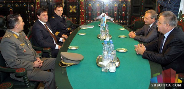 Grad preuzeo kasarnu "Kosta Nađ"