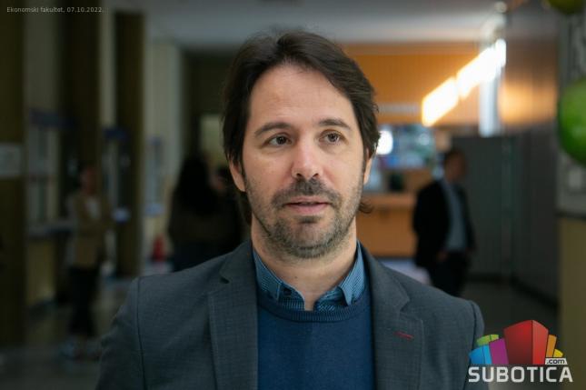 Srednjoškolci iz okolnih mesta posetili Ekonomski fakultet, VTŠ i lokalne IT kompanije